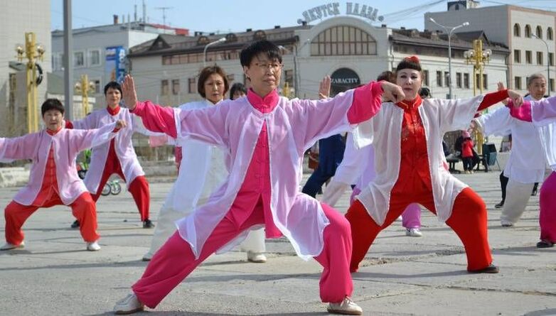 Gymnastique orientale pour les maux de dos