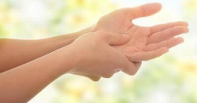 Manifestations cliniques de l'ostéochondose cervicale